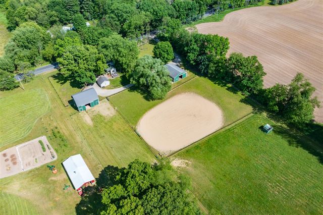 10465 N 32nd Street, Richland, MI 49083