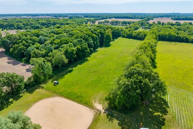 10465 N 32nd Street, Richland, MI 49083