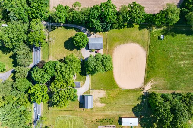 10465 N 32nd Street, Richland, MI 49083