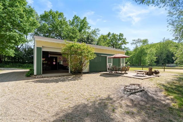 10465 N 32nd Street, Richland, MI 49083