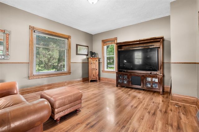 10465 N 32nd Street, Richland, MI 49083