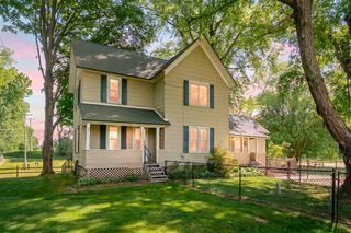 10465 N 32nd Street, Richland, MI 49083