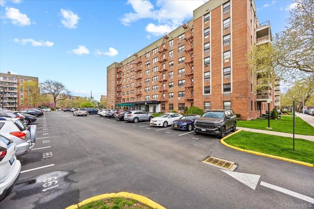 84-29 155th Avenue 2B, Howard Beach, NY 11414