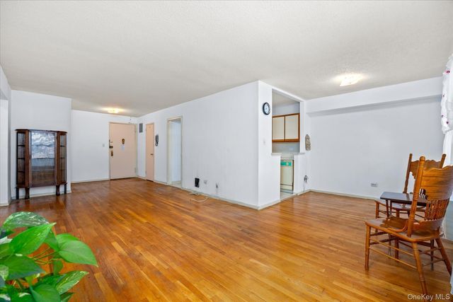 84-29 155th Avenue 2B, Howard Beach, NY 11414