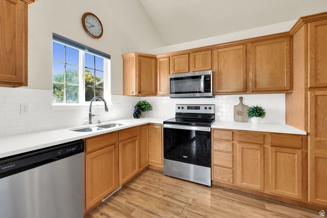 3121 W DAVENCOURT LOOP, Lehi, UT 84043
