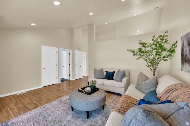 3121 W DAVENCOURT LOOP, Lehi, UT 84043