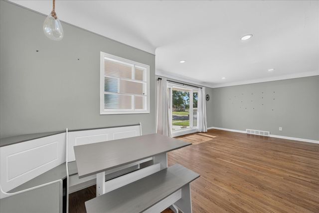 6796 Norwood Avenue, Allen Park, MI 48101