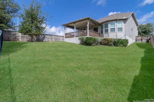 6658 Bowie, Schertz, TX 78108
