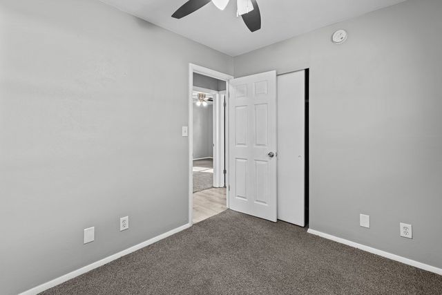 3210 N MARQUETTE Street, Davenport, IA 52806