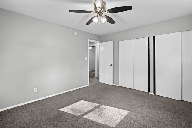 3210 N MARQUETTE Street, Davenport, IA 52806