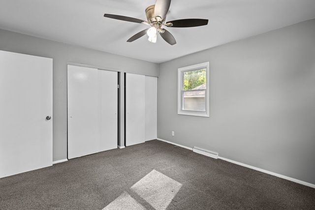 3210 N MARQUETTE Street, Davenport, IA 52806