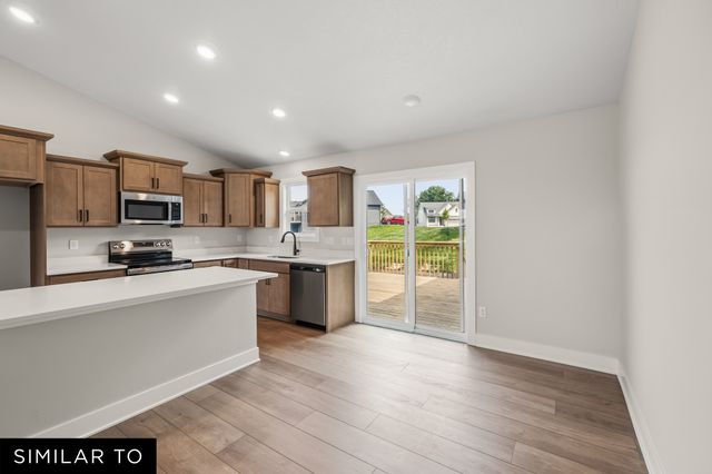 1003 Shady Lane Drive, Norwalk, IA 50211