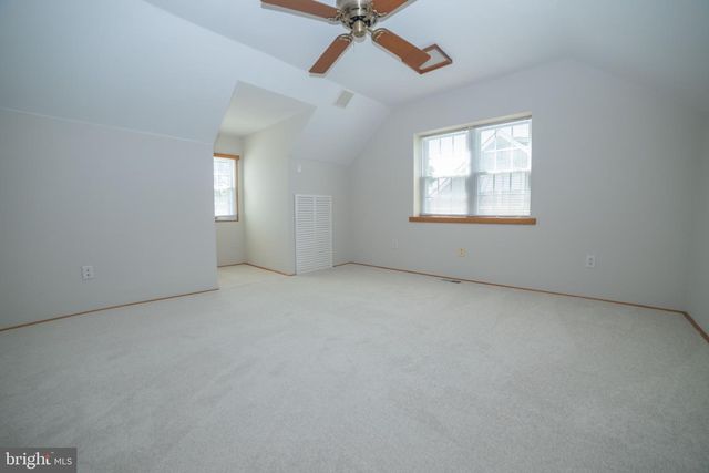 2213 PERSHING AVE, Morton, PA 19070