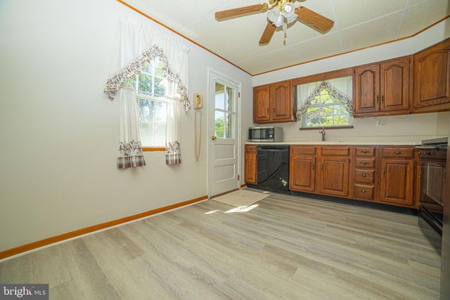 2213 PERSHING AVE, Morton, PA 19070
