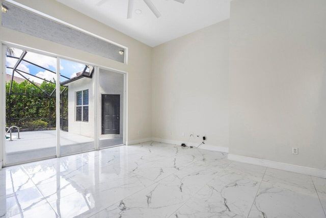 50 Lake Eden Drive, Boynton Beach, FL 33435