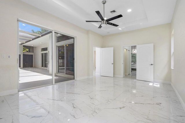 50 Lake Eden Drive, Boynton Beach, FL 33435