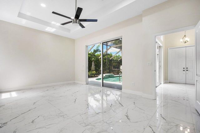 50 Lake Eden Drive, Boynton Beach, FL 33435