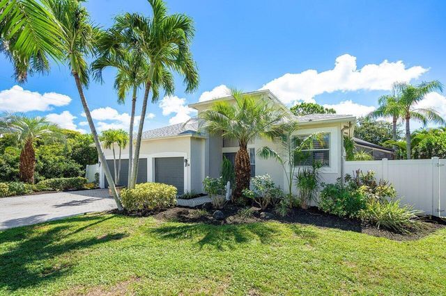 50 Lake Eden Drive, Boynton Beach, FL 33435