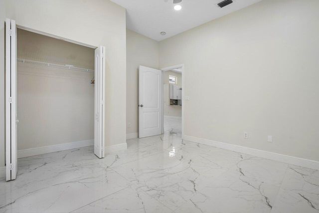 50 Lake Eden Drive, Boynton Beach, FL 33435