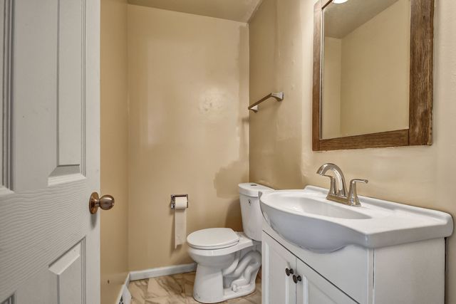 7754 S Mcvicker Avenue, Burbank, IL 60459