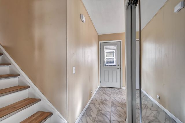 7754 S Mcvicker Avenue, Burbank, IL 60459