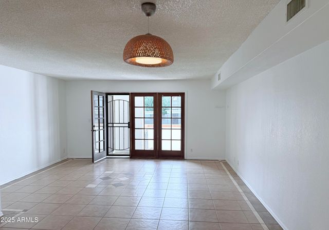 2201 W Union Hills Drive 118, Phoenix, AZ 85027