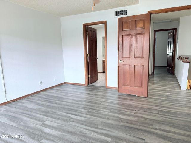 2201 W Union Hills Drive 118, Phoenix, AZ 85027