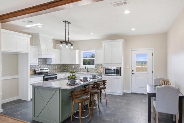 254 Vz County Road 4512, Ben Wheeler, TX 75754