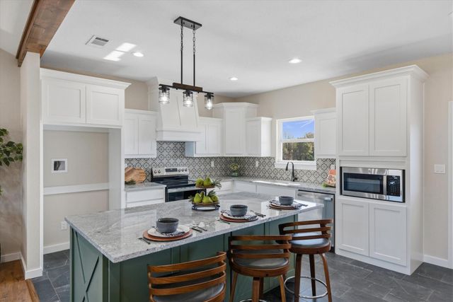 254 Vz County Road 4512, Ben Wheeler, TX 75754