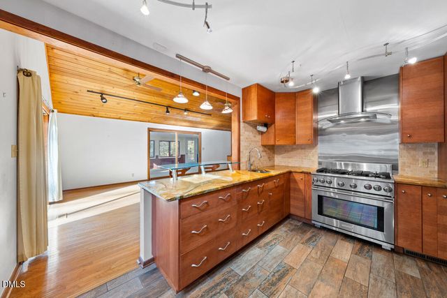 1412 Arboretum Drive, Chapel Hill, NC 27517