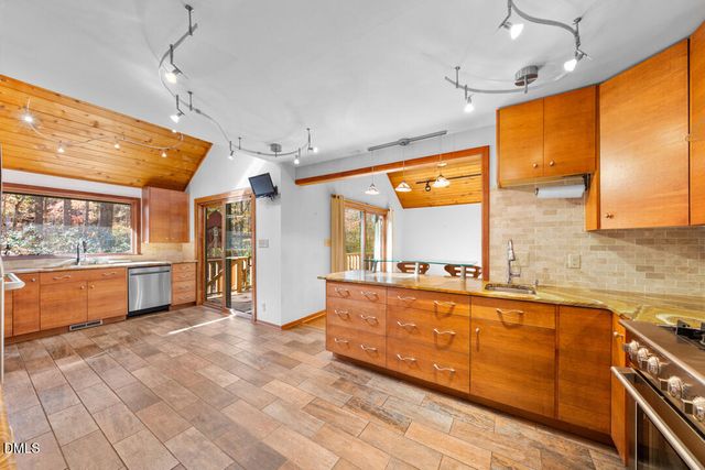 1412 Arboretum Drive, Chapel Hill, NC 27517