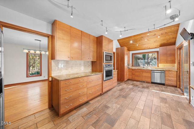 1412 Arboretum Drive, Chapel Hill, NC 27517