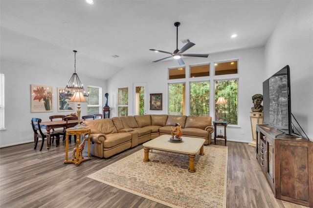 2012 Elkington Circle, Conroe, TX 77304
