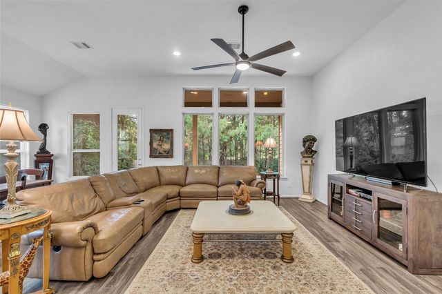 2012 Elkington Circle, Conroe, TX 77304