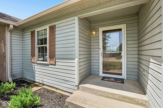 56 Clear Spring Lane, Trafalgar, IN 46181