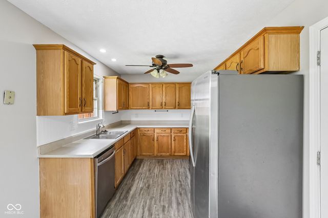 56 Clear Spring Lane, Trafalgar, IN 46181