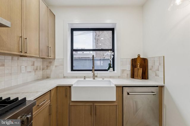 1031 ELLSWORTH, Philadelphia, PA 19147