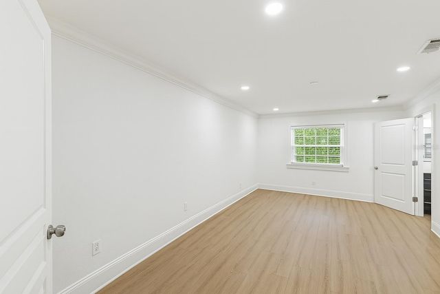 445 33RD AVENUE N, St Petersburg, FL 33704