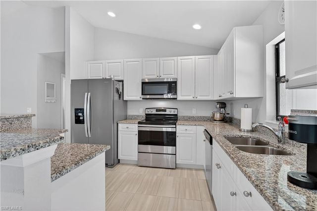 2223 4th CT, Cape Coral, FL 33991