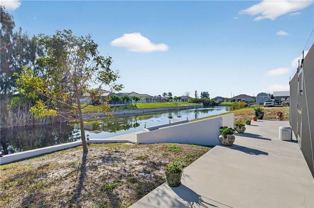 2223 4th CT, Cape Coral, FL 33991