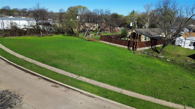 810 Hopkins Street, Garland, TX 75040