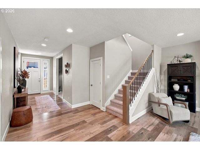 1736 N SWEETGUM St, Canby, OR 97013