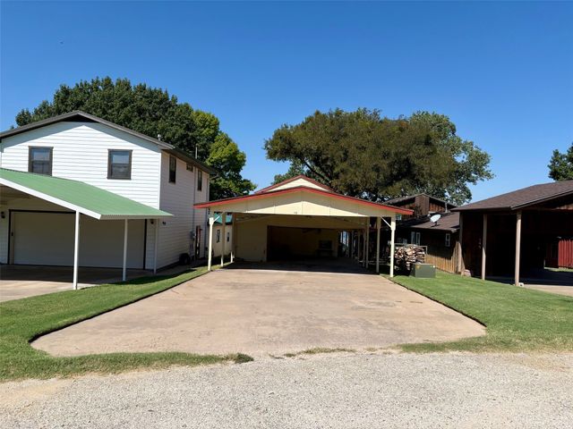 1601 Forum Circle, Possum Kingdom Lake, TX 76449
