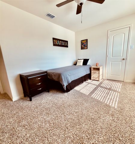 196 Cattlemans Creek Road W, Newark, TX 76071