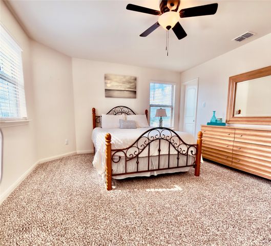 196 Cattlemans Creek Road W, Newark, TX 76071