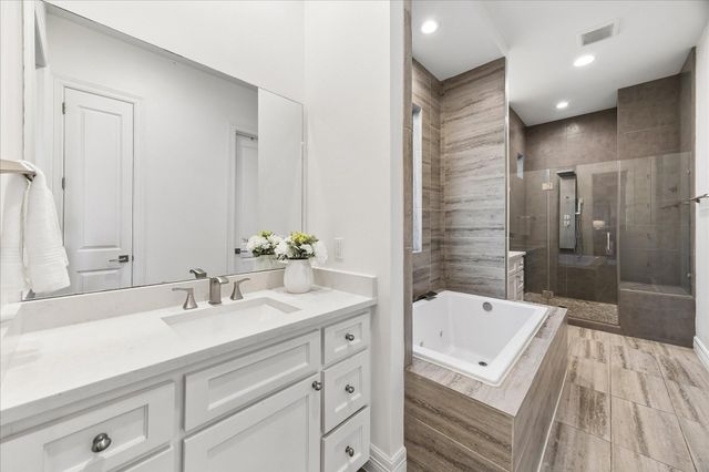 1012 Robin Street, Houston, TX 77019