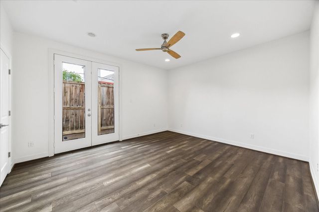 1012 Robin Street, Houston, TX 77019