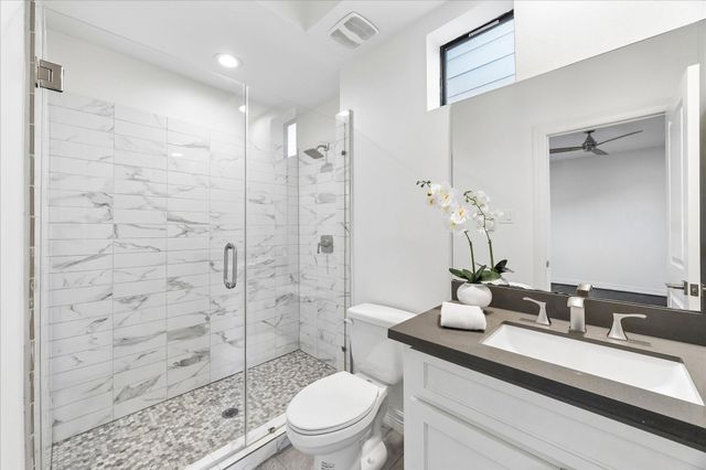 1012 Robin Street, Houston, TX 77019