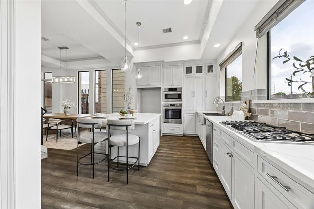 1012 Robin Street, Houston, TX 77019