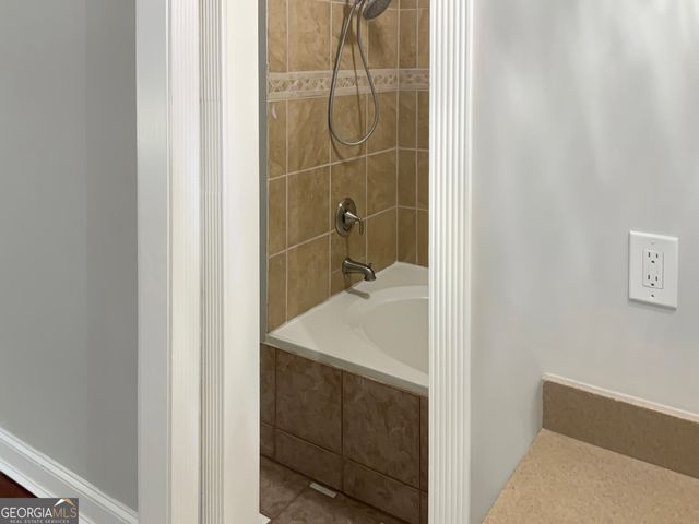 305 Crest Pointe S, Bremen, GA 30110